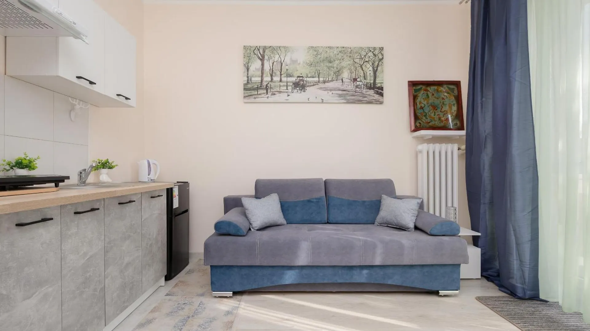 Studio With Balcony 180 M To The Royal Baths By Noclegi Renters Varšava 0*,