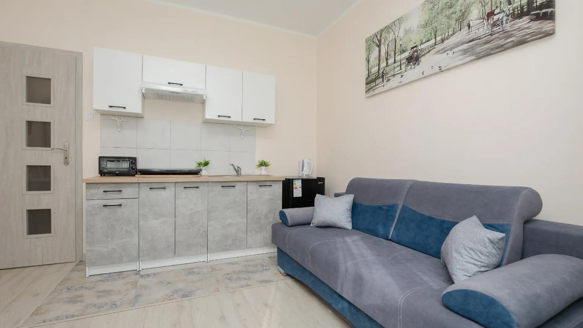 Studio With Balcony 180 M To The Royal Baths By Noclegi Renters Warsaw Poland