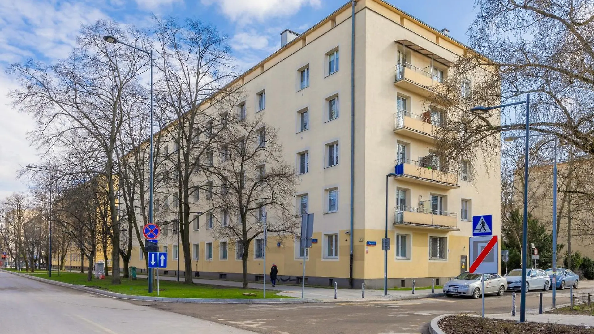 Apartment Studio With Balcony 180 M To The Royal Baths By Noclegi Renters Warsaw